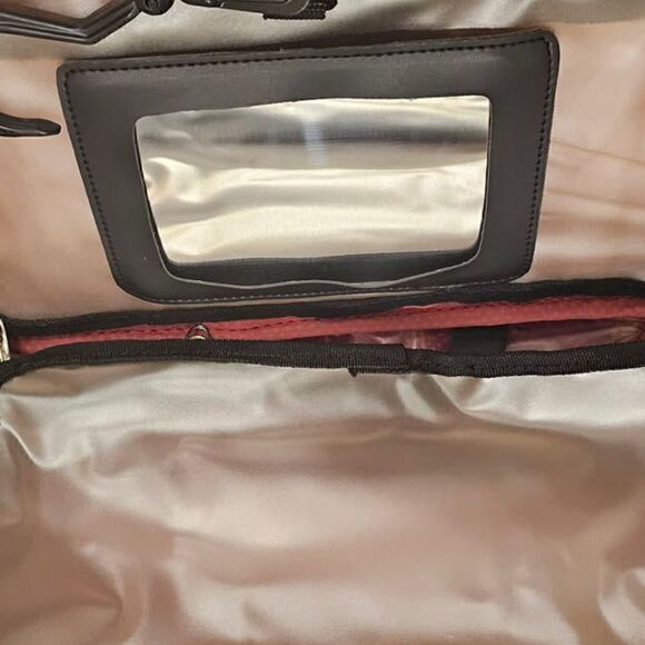 NWT Ricardo's of Beverly Hills Red Luggage Travel Bag - Picture 15 of 15